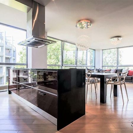Winwinstay Superior Apartment By River Daugava Riga Esterno foto