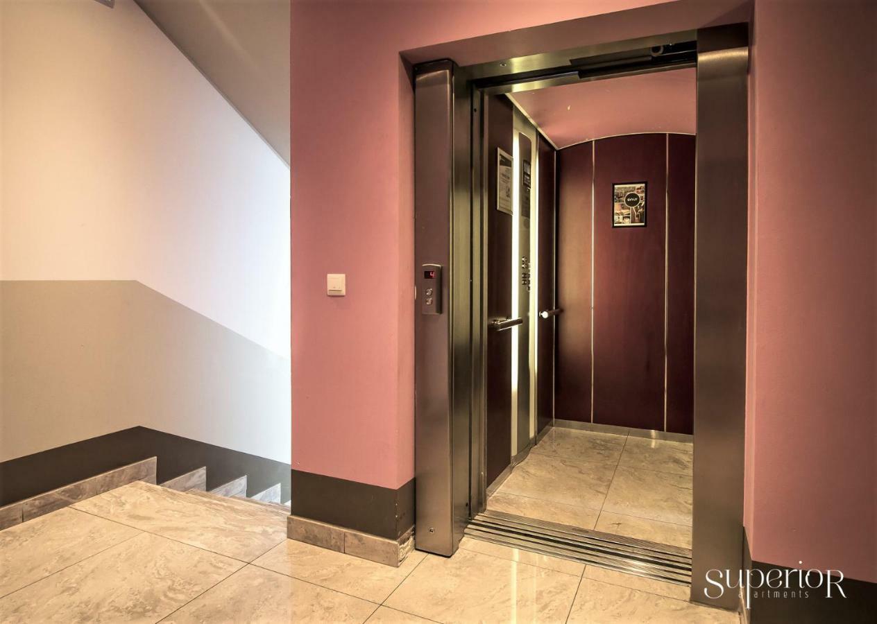 Winwinstay Superior Apartment By River Daugava Riga Esterno foto